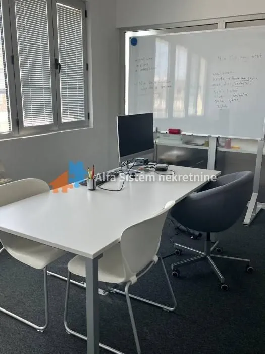 Rent, office space, 360m², Stari Grad, Beograd