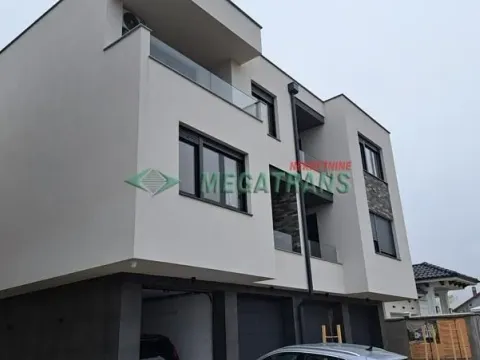 Rent, three bedroom apartment, 49m², Mišeluk, Petrovaradin - image 17