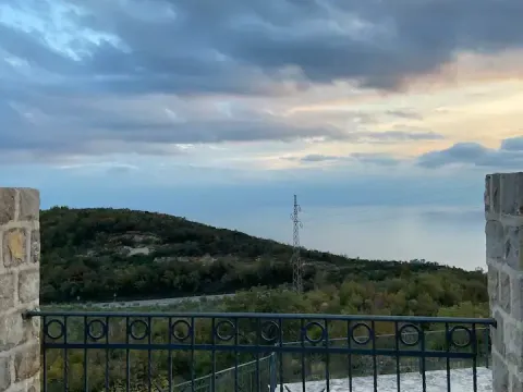 Sale, house, 466m², Petrovac, Budva - image 1