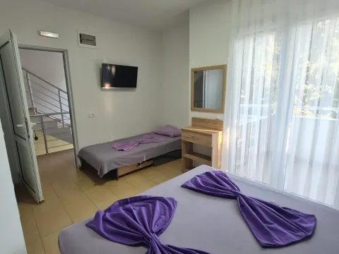 Sale, office space, 900m², Ulcinj, Crna Gora - image 9