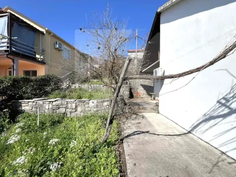 Prodaja, kuća, 159m², Malo Brdo, Podgorica - image 27