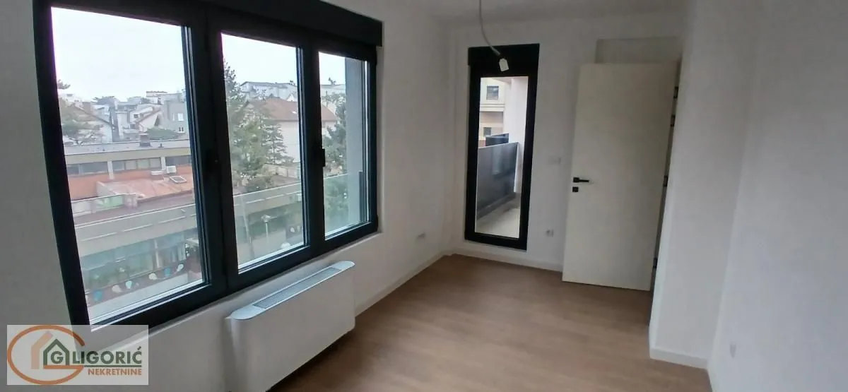 Prodaja, trosoban stan, 76m², Autokomanda, Voždovac Sve Podlokacije