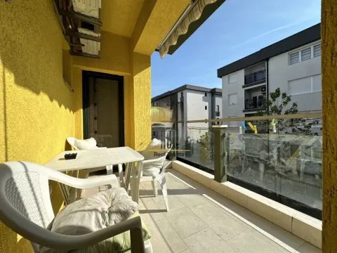 Rent, two bedroom apartment, 64m², Blok 9, Podgorica - image 8