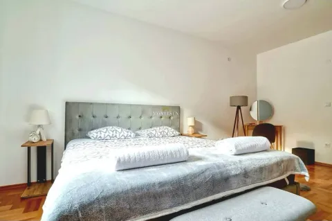 Rent, two bedroom apartment, 72m², Dubovica, Budva - image 4
