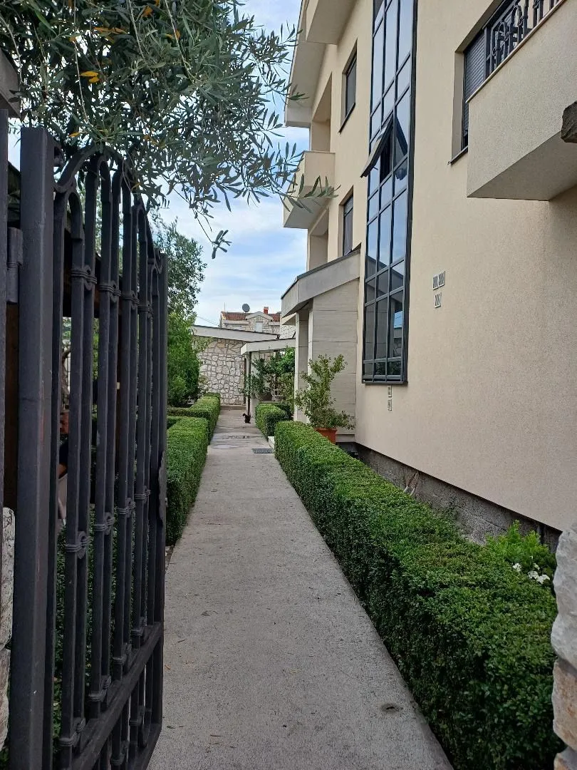 Rent, one bedroom apartment, 50m², Pod Goricom, Podgorica