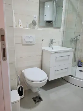 Rent, one bedroom apartment, 50m², Šušanj, Bar - image 8