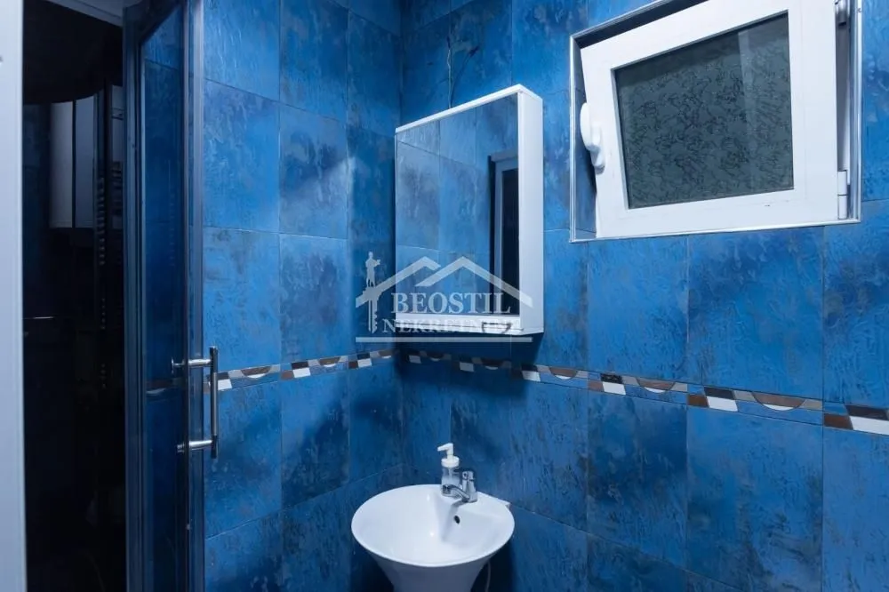 Izdavanje, kuća, 417m², Jajinci, Voždovac Sve Podlokacije