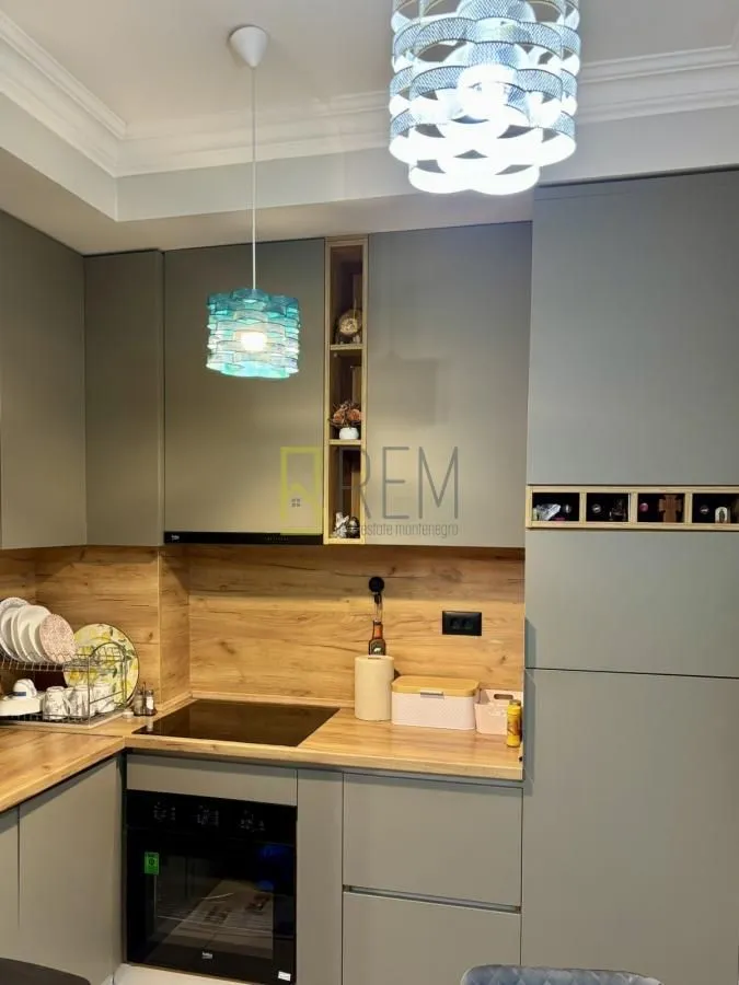 Prodaja, jednosoban stan, 41m², Blok 9, Podgorica