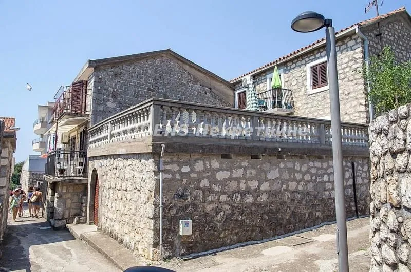 Sale, house, 210m², Bečići, Budva