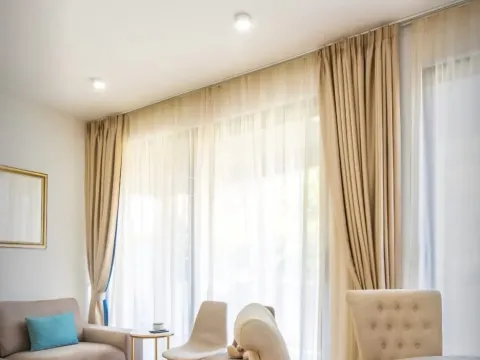 Izdavanje, stan, 60m², Tivat, Crna Gora - image 1