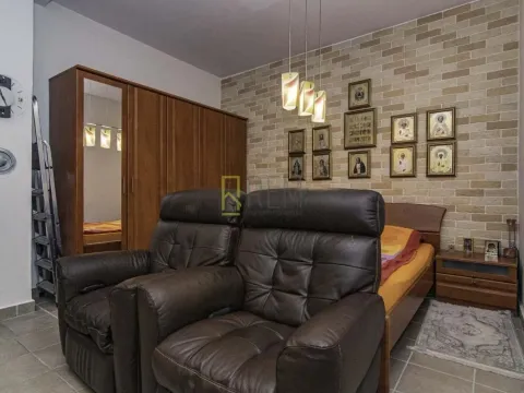 Prodaja, kuća, 400m², Danilovgrad, Crna Gora - image 15