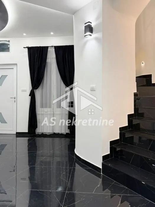 Rent, apartment, 120m², Kalenić Pijaca, Vračar Sve Podlokacije