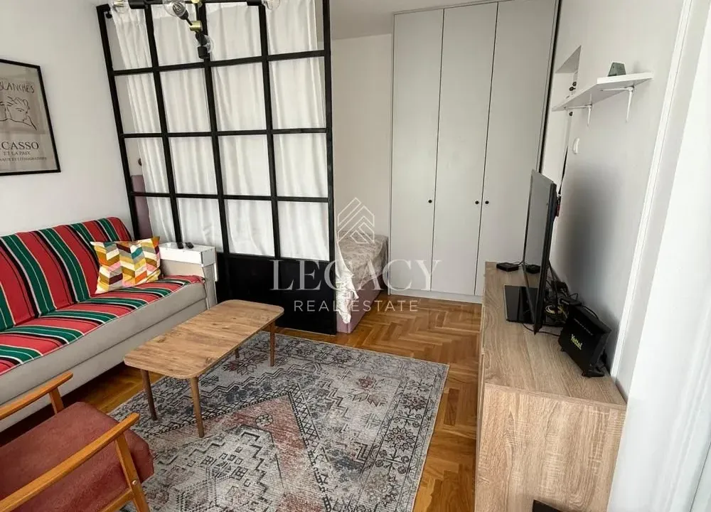 Izdavanje, jednosoban stan, 35m², Zemun Sve Podlokacije, Beograd