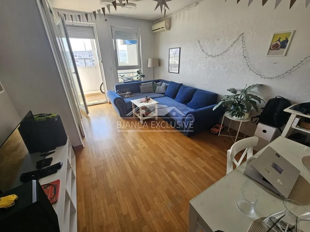 Prodaja, dvosoban stan, 68m², Belvil, Beograd