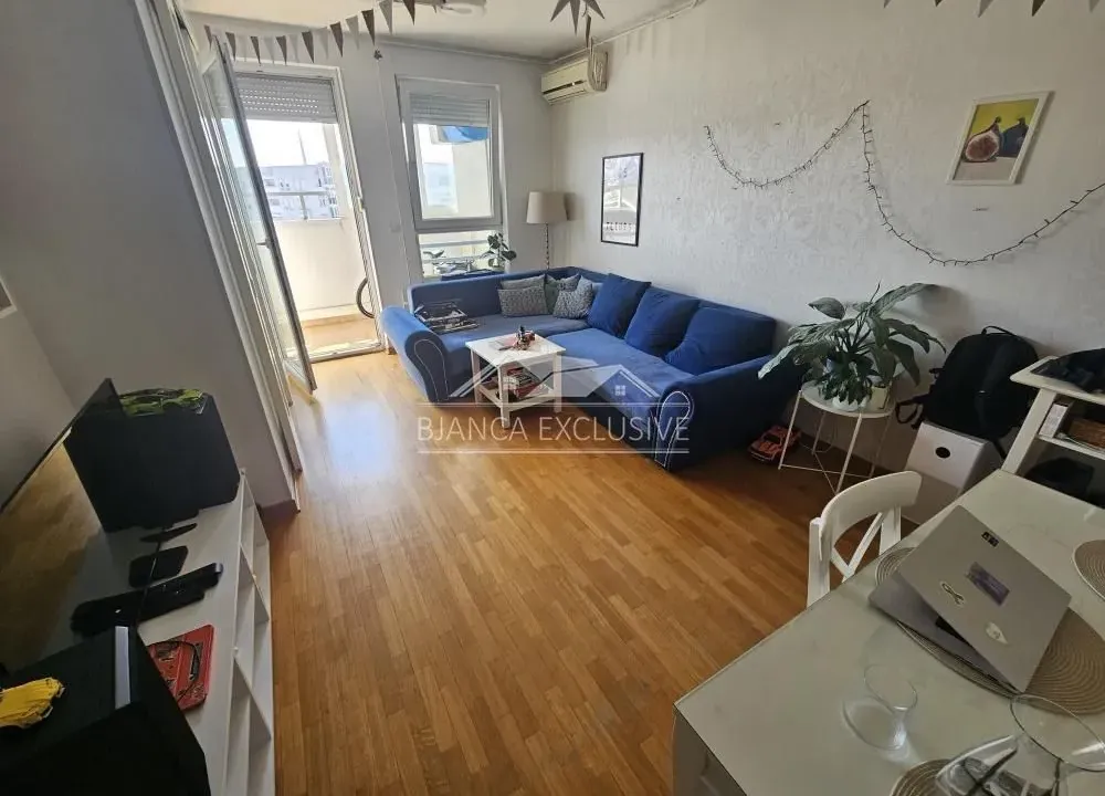 Prodaja, dvosoban stan, 68m², Belvil, Beograd