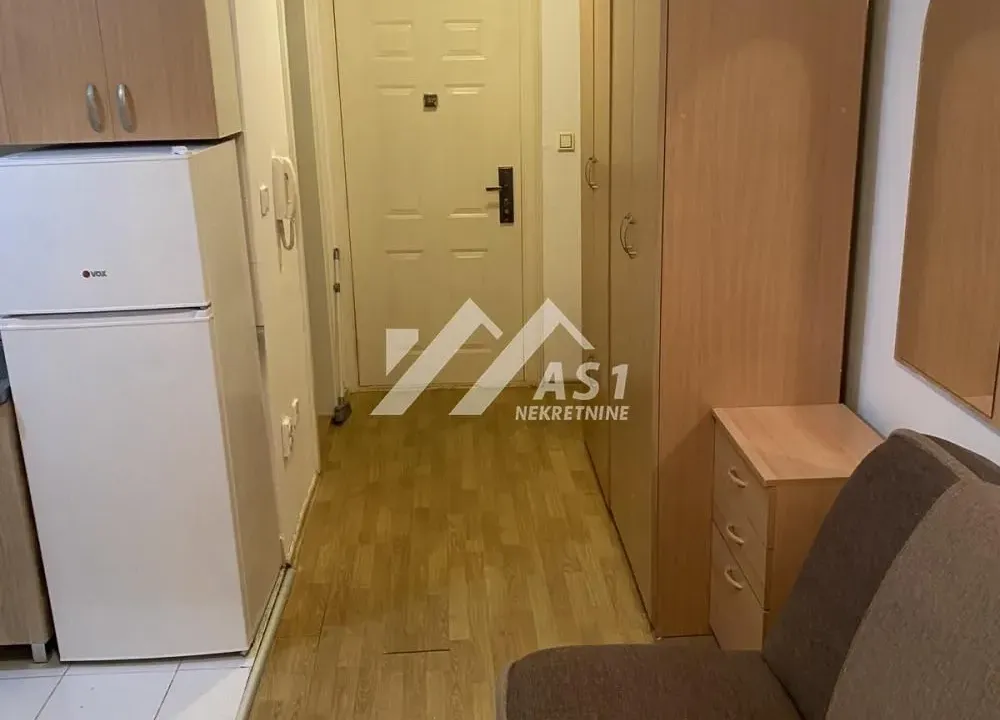 Izdavanje, stan, 25m², Grbavica, Novi Sad Sve Podlokacije