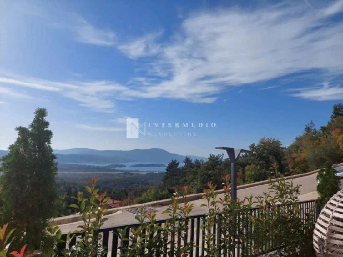 Prodaja, jednosoban stan, 49m², Kavač, Kotor