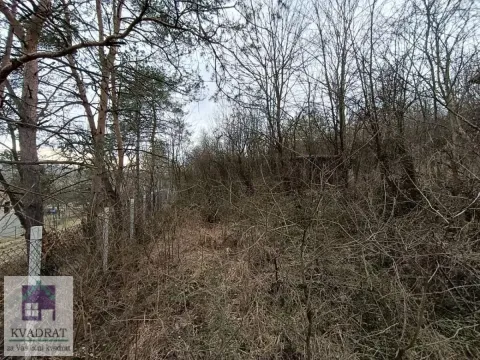 Zemljište in Mala Moštanica