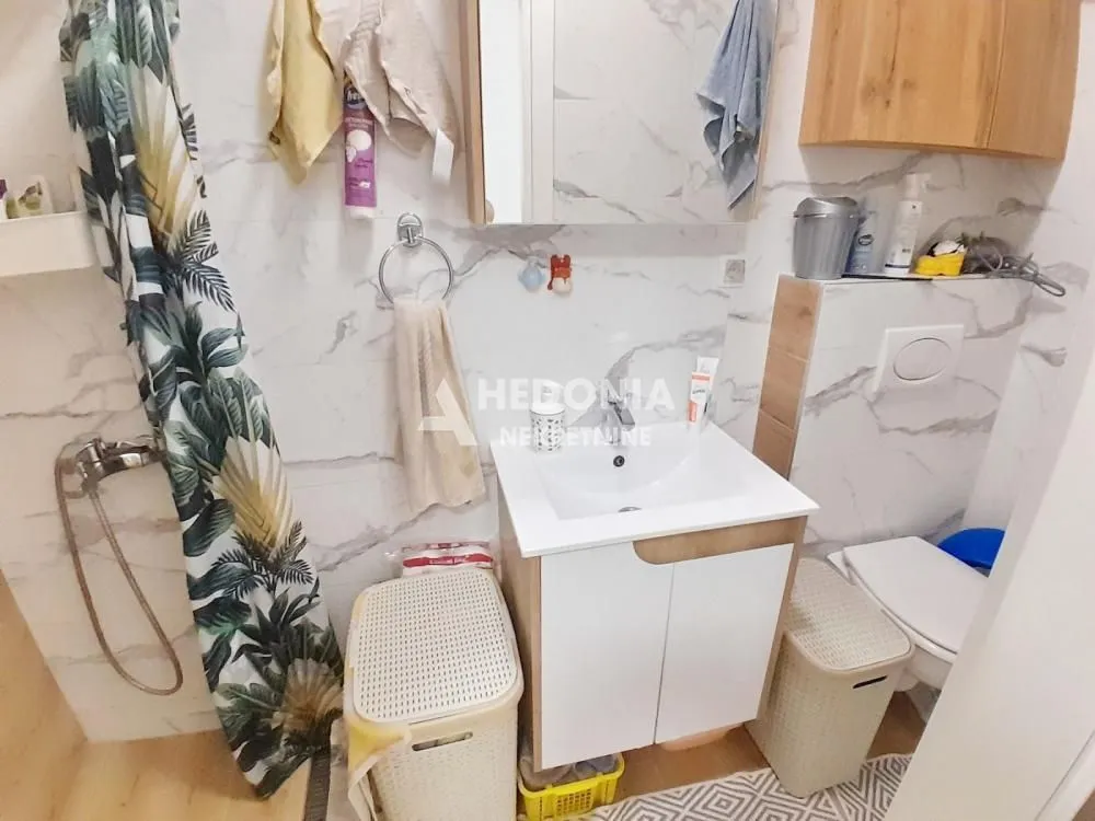 Prodaja, dvosoban stan, 64m², Novi Beograd Blok 1 Fontana, Novi Beograd Sve Podlokacije
