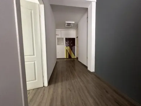 Izdavanje, poslovni prostor, 900m², Veternik, Novi Sad Sve Podlokacije - image 11