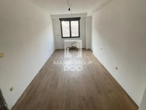 Prodaja, četvorosoban stan, 130m², Vračar Centar, Vračar Sve Podlokacije - image 15