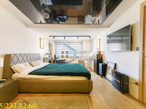Sale, three bedroom apartment, 83m², Južni Bulevar, Vračar Sve Podlokacije - image 11