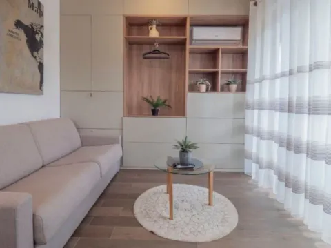 Izdavanje, garsonjera, 27m², Bečići, Budva - image 6