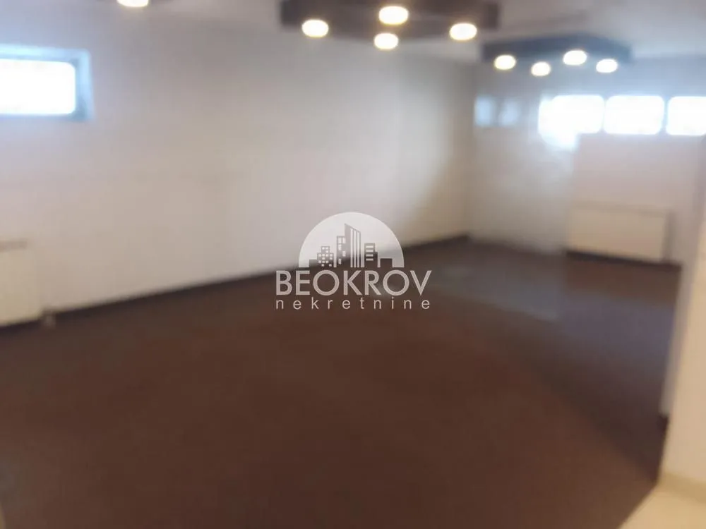Prodaja, poslovni prostor, 377m², Zvezdara Sve Podlokacije, Beograd