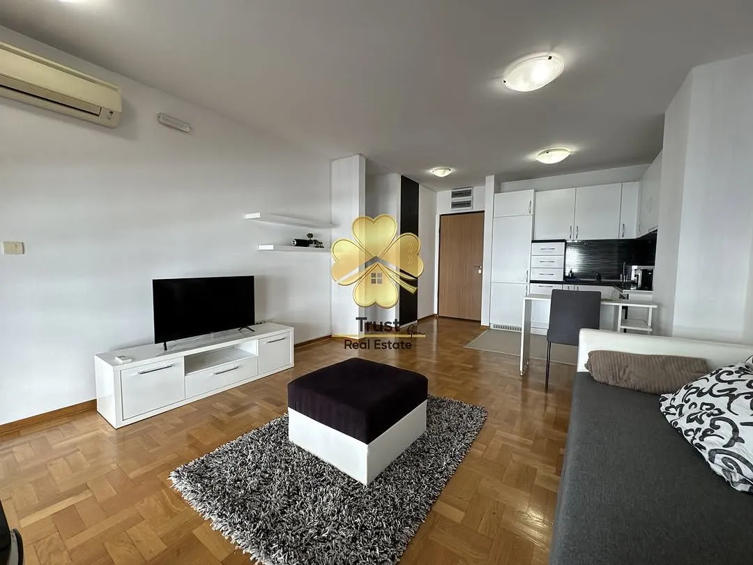 Rent, one bedroom apartment, 50m², Podgorica, Crna Gora