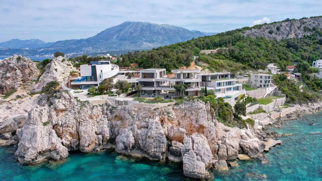 Sale, house, 1046m², Bar, Crna Gora