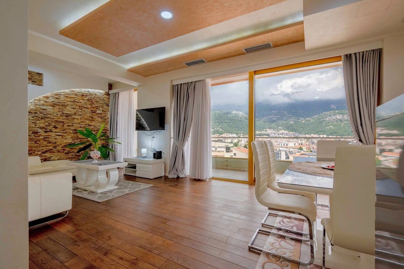 Prodaja, dvosoban stan, 94m², Budva, Crna Gora