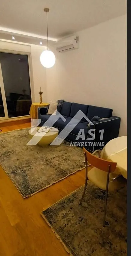 Izdavanje, trosoban stan, 67m², Telep, Novi Sad Sve Podlokacije