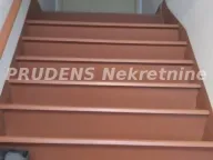 Prodaja, kuća, 220m², Altina, Beograd - image 8