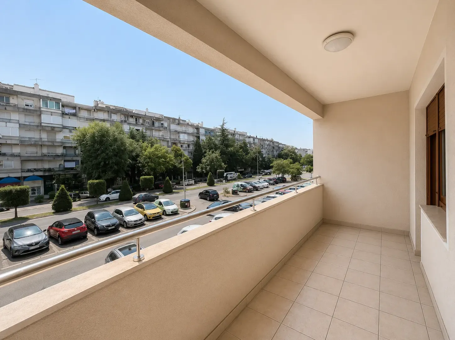 Izdavanje, poslovni prostor, 105m², Preko Morače, Podgorica