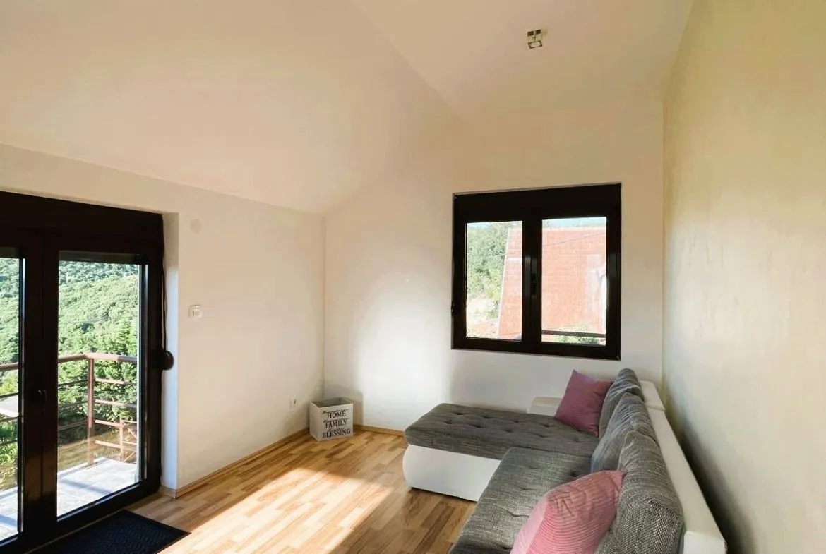 Prodaja, kuća, 145m², Utjeha, Bar