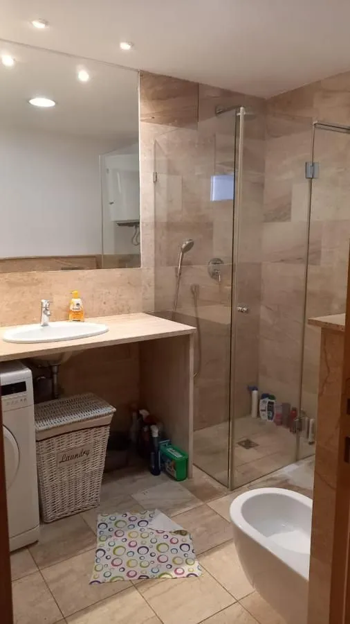Prodaja, dvosoban stan, 85m², Budva, Crna Gora