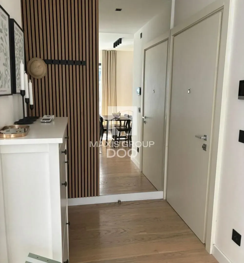 Sale, two bedroom apartment, 69m², Savski Venac, Beograd