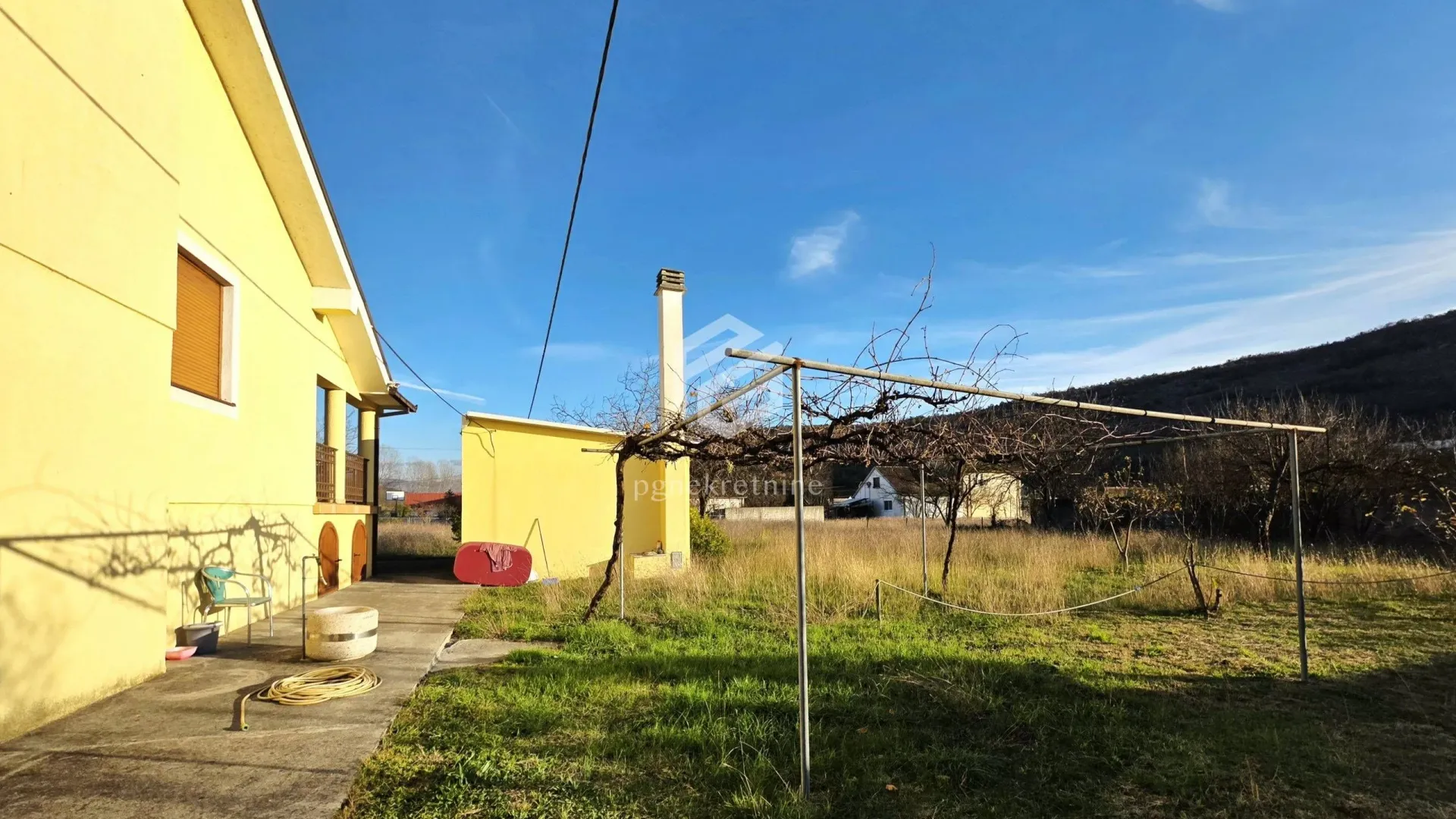 Izdavanje, kuća, 170m², Spuž, Danilovgrad