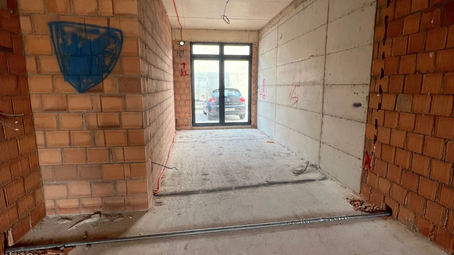 Rent, office space, 76m², Šušanj, Bar
