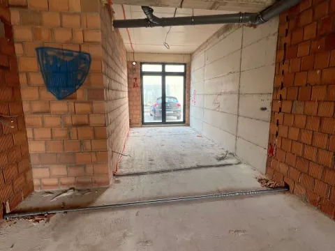 Rent, office space, 76m², Šušanj, Bar - image 7