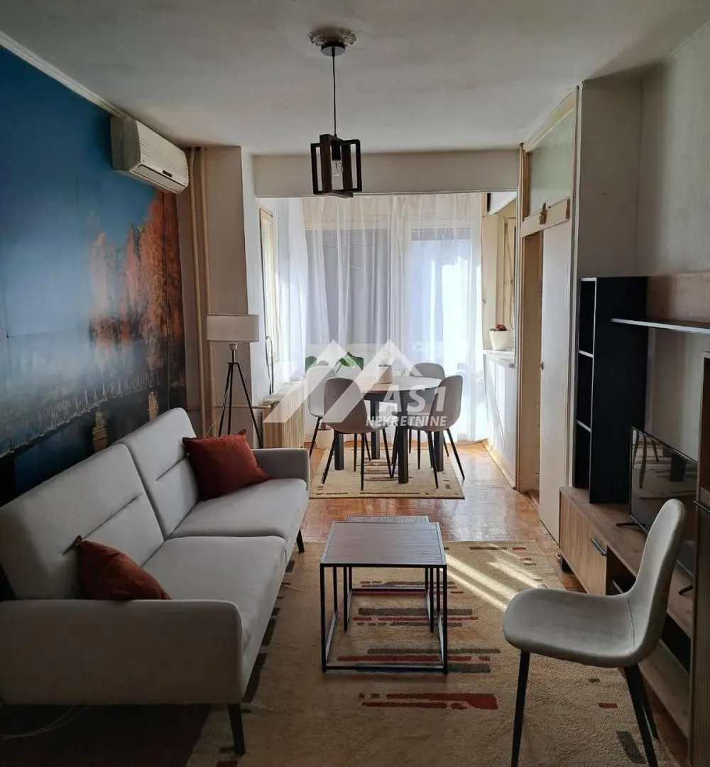 Izdavanje, dvosoban stan, 61m², Bulevar Oslobodjenja, Novi Sad Sve Podlokacije