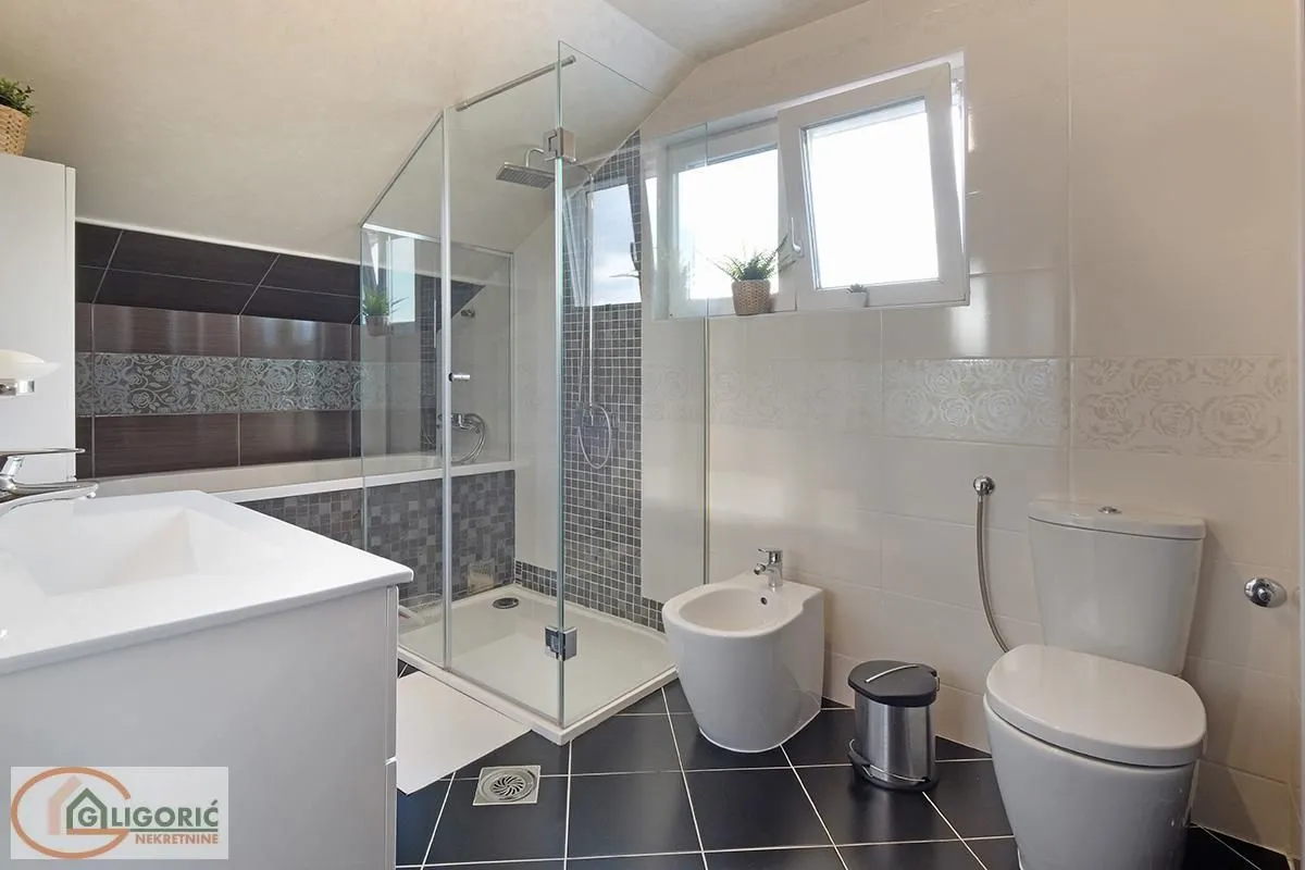 Sale, house, 460m², Arnajevo, Barajevo