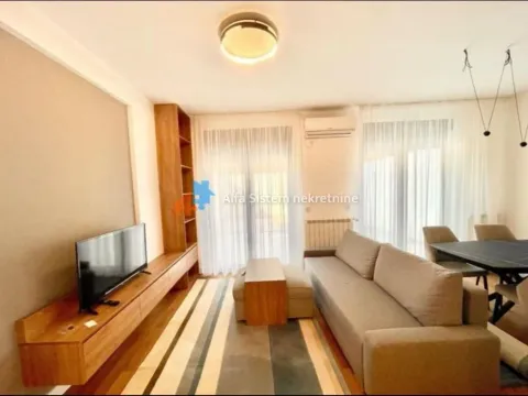 Rent, two bedroom apartment, 60m², Vračar Sve Podlokacije, Beograd - image 2
