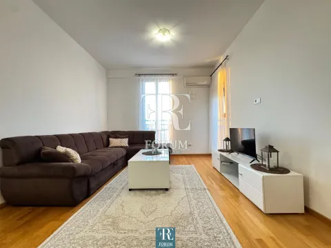 Rent, one bedroom apartment, 50m², Stari Aerodrom, Podgorica - image 1