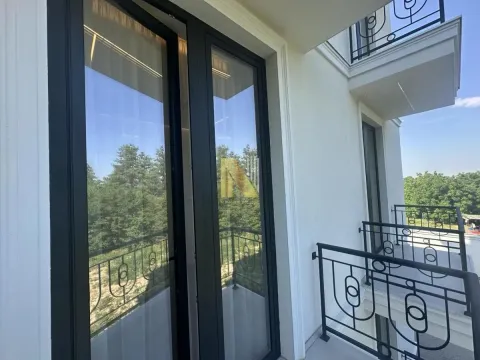 Izdavanje, četvorosoban stan, 116m², Novi Sad, Srbija - image 13