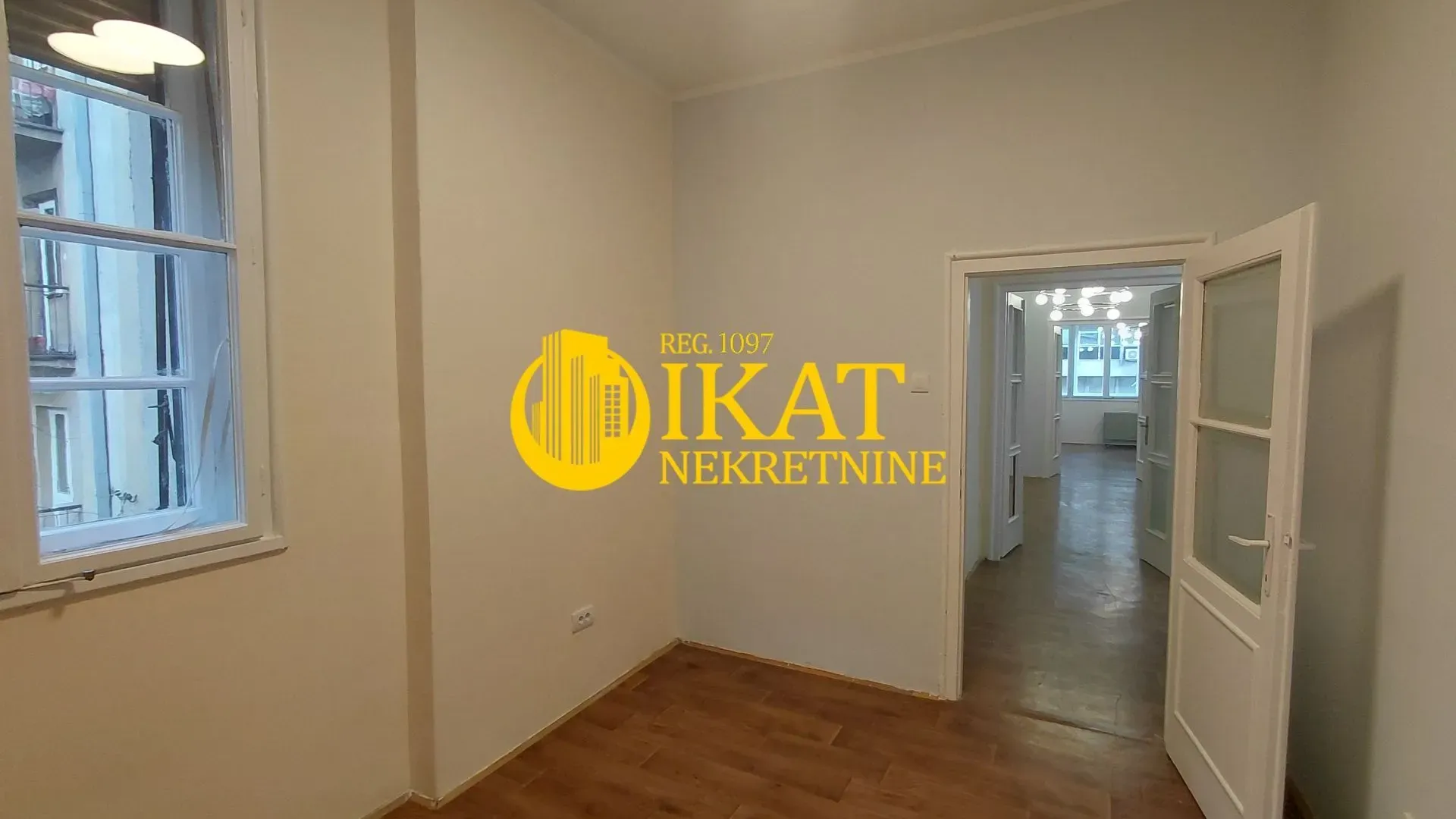 Izdavanje, četvorosoban stan, 110m², Vračar Centar, Vračar Sve Podlokacije
