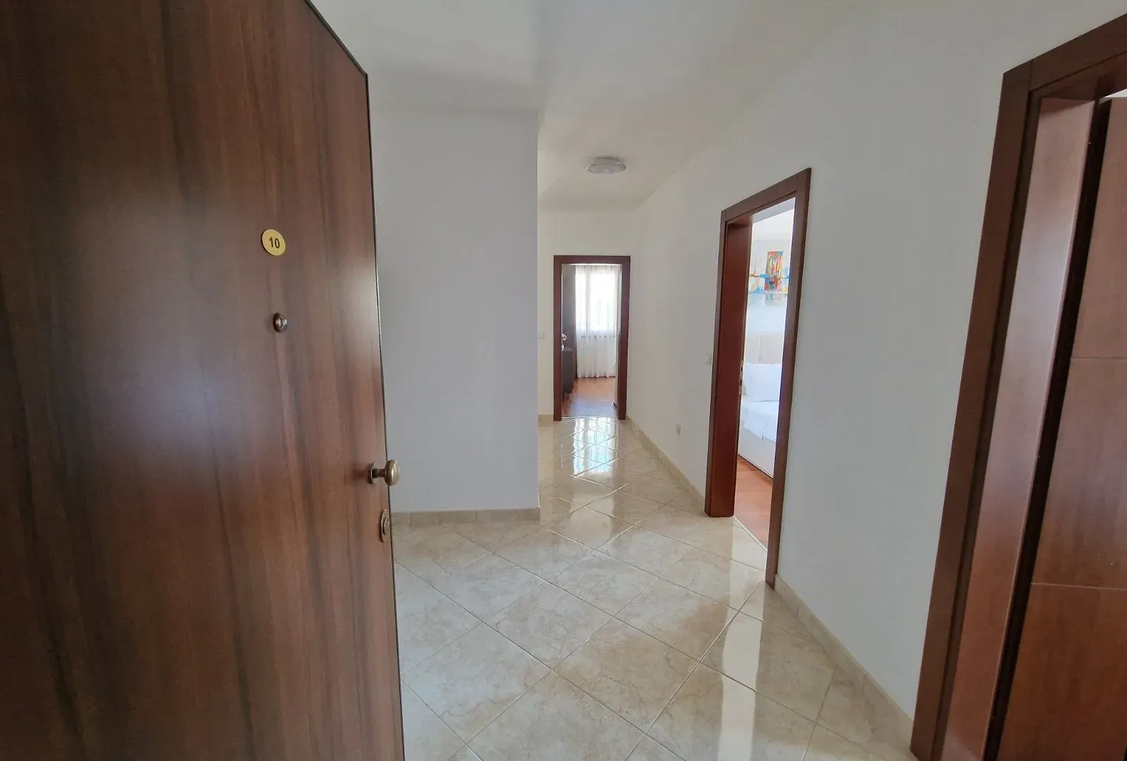 Prodaja, trosoban stan, 94m², Bečići, Budva