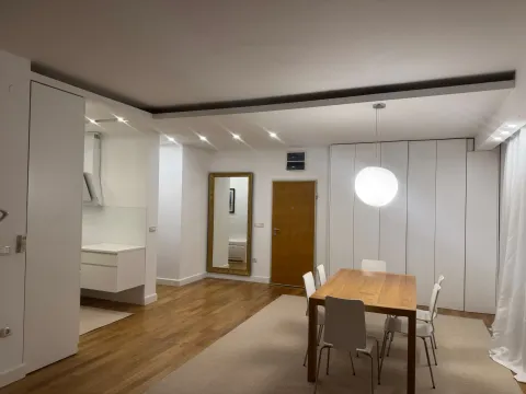 Izdavanje, dvosoban stan, 108m², Centar, Budva - image 3