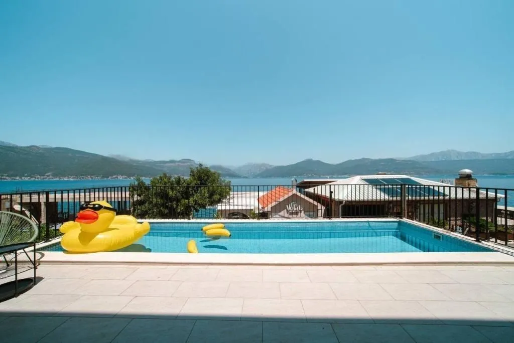 Prodaja, kuća, 200m², Krašići, Tivat