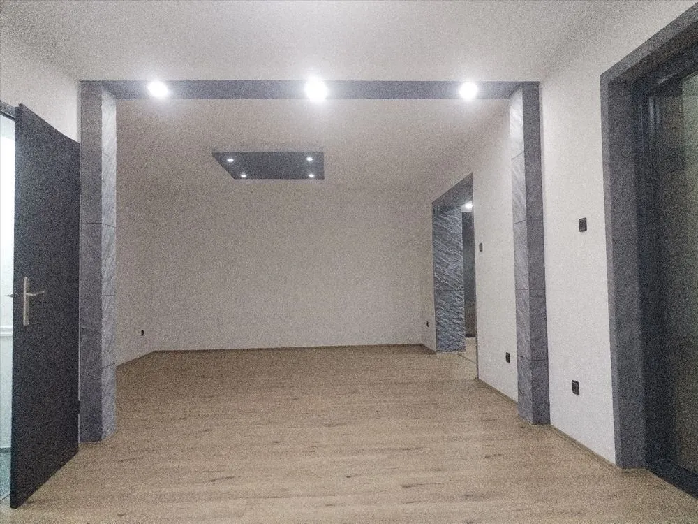 Rent, office space, 55m², Sremčica, Beograd